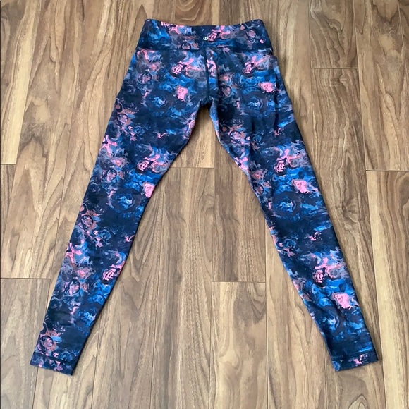 Lululemon Floral Print Wonder Unders - Picture 4 of 5